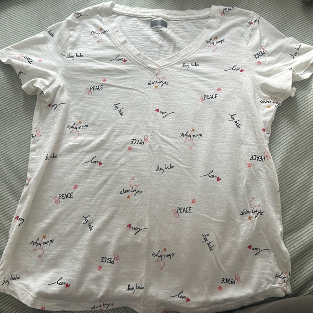 V Neckline white tee shirt